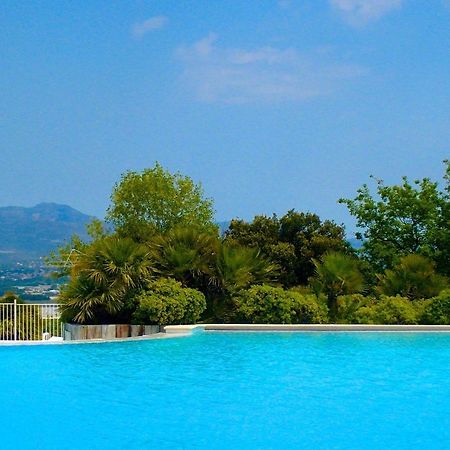 Studio Apartment - Domaine Du Golf Resort Roquebrune-sur-Argens Exterior photo