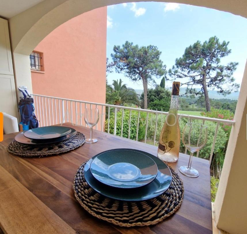 Studio Apartment - Domaine Du Golf Resort Roquebrune-sur-Argens Exterior photo